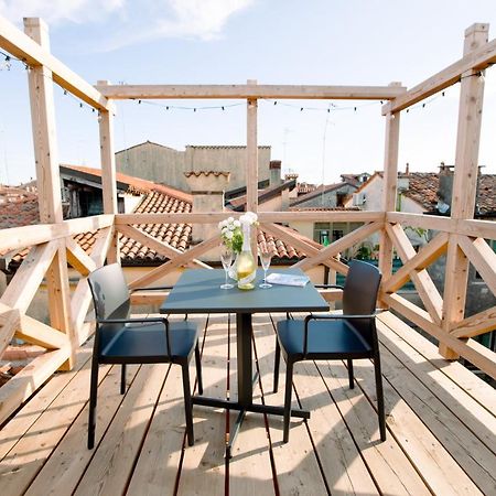 Loversinitaly Romantic Apartments - Altana And Jacuzzi Venecia Exterior foto
