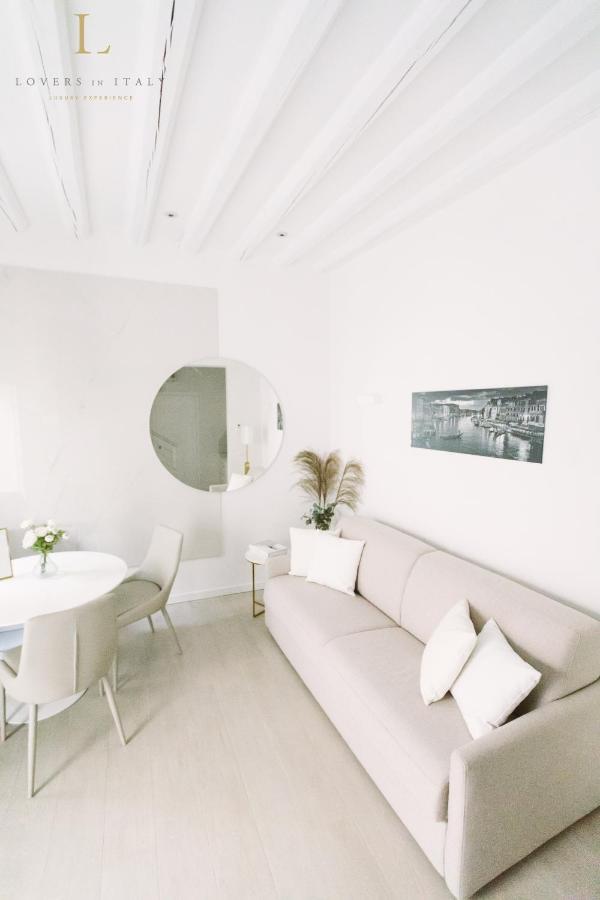 Loversinitaly Romantic Apartments - Altana And Jacuzzi Venecia Exterior foto