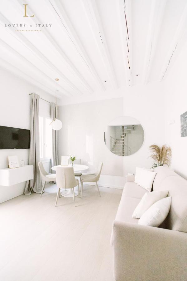Loversinitaly Romantic Apartments - Altana And Jacuzzi Venecia Exterior foto