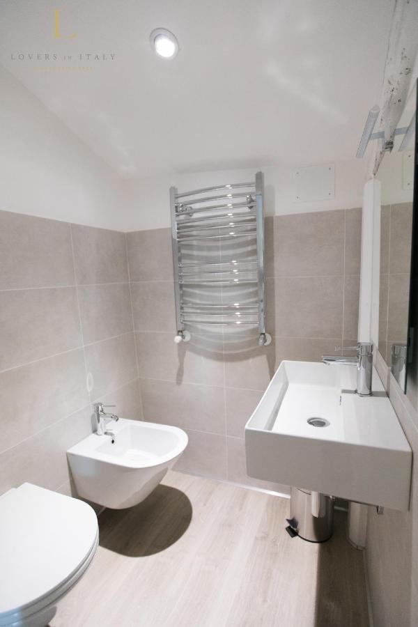 Loversinitaly Romantic Apartments - Altana And Jacuzzi Venecia Exterior foto